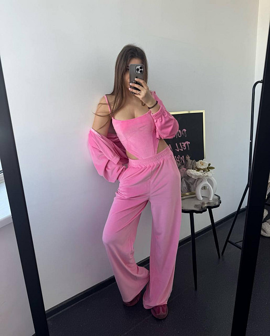 Женский стильный привлекательный велюровый костюм Барби, 42/44 Одесса - изображение 4