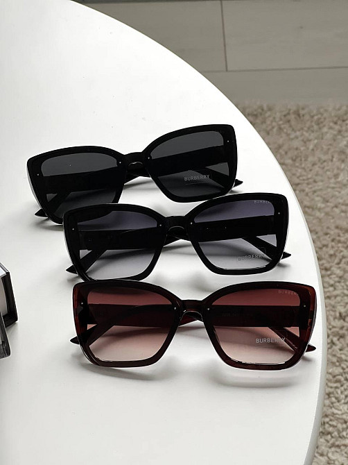 Окуляри унісекс Burberry – елегантність та універсальність Київ - фото 1