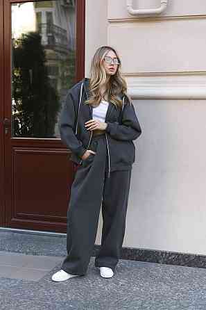 Жіночий прогулянковий теплий костюм: кофта та штани з турецької тринитки на флісі Графіт Одеса