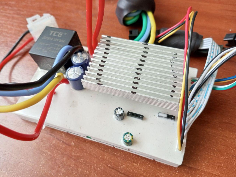 Плата управления Аккумуляторной бесщеточной газонокосилки PARKSIDE PERFORMANCE PRMA 40-LI B2 Полтава - изображение 1