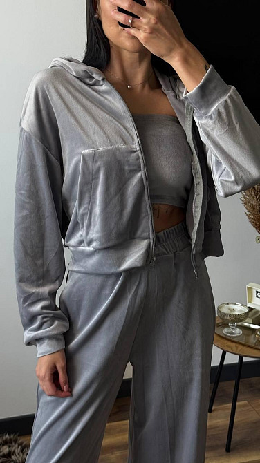 Женский плюшевый прогулочный костюм тройка: кофта топ и штаны велюр Серый, 42/44 Одесса - изображение 5