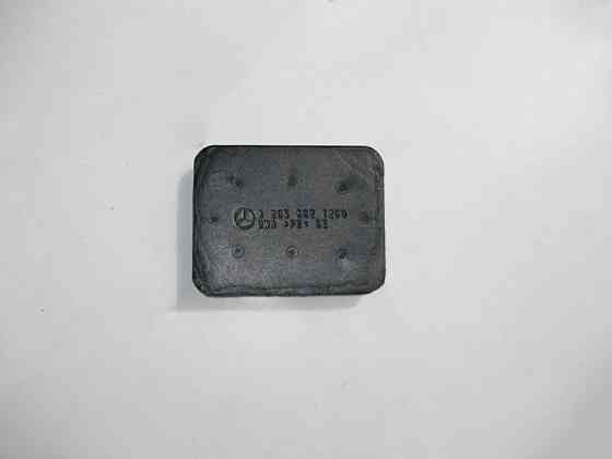 Mercedes-Benz  A2056821200 Шумоізоляційна заглушка стійки "A" внизу C-Class W205 GLC X253 E-Class W213 C238 Одеса