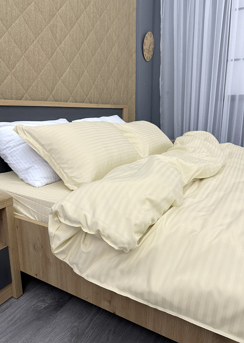 Комплект постільної білизни Страйп-сатин Євро 200х230 з простирадлом на резинці Молочний (88-170) Київ - фото 7