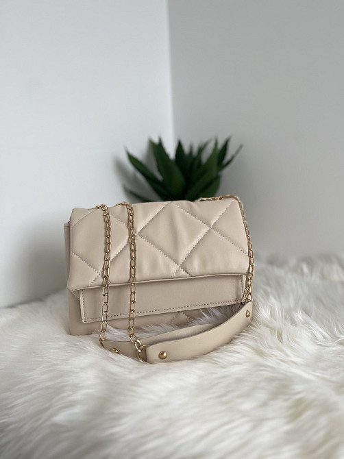 Сумка жіноча вечірня ошатна біла сумочка на ланцюжку сумки жіночі Київ - фото 1