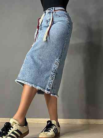 Юбка женская джинсовая ZJY 68015 с разрезами на кнопках талия на резинке голубая, голубой, З2, 32, 92 см, 112 см Киев