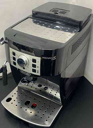 Кавомашина Delonghi Magnifica S ECAM 22.110.B. Київ