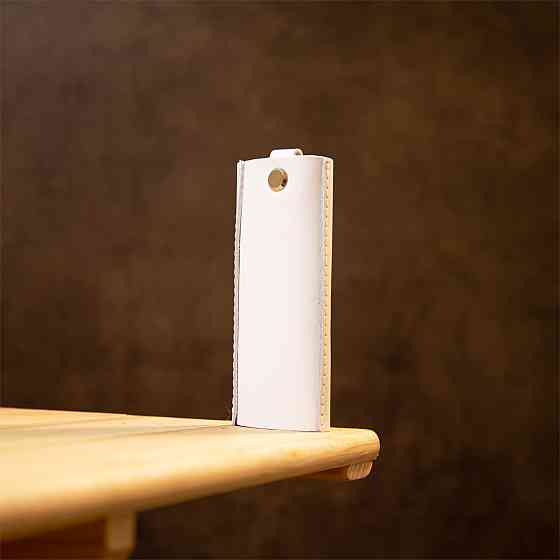 Кожаная универсальная ключница GRANDE PELLE 11346 Белый Киев