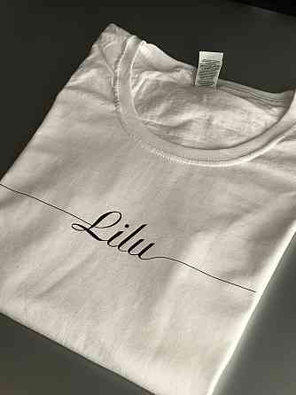 Женская футболка с абстрактным надписью Вашего имени Черновцы