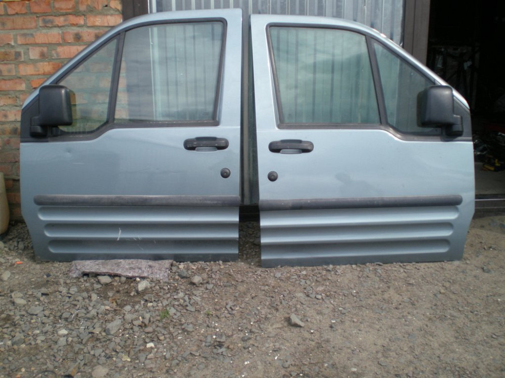 Двері передні права Ford Connect 2002-2012 Ковель - фото 1