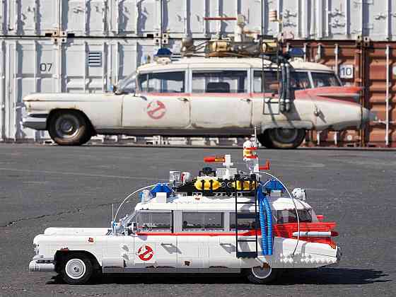 Конструктор Автомобіль ECTO-1 Мисливців за привидами, 	2352 деталей сумісний із lego-лого Київ