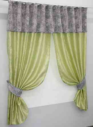 Кухонные шторы VR-Textil № 073к с ламбрекеном и подхватами салатовый с серым 270х150 см (59-594 Киев