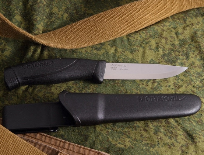 Туристичний Ніж з чохлом Morakniv "Comanion" Black (12141) Нержавіюча сталь Нововолинськ - фото 8