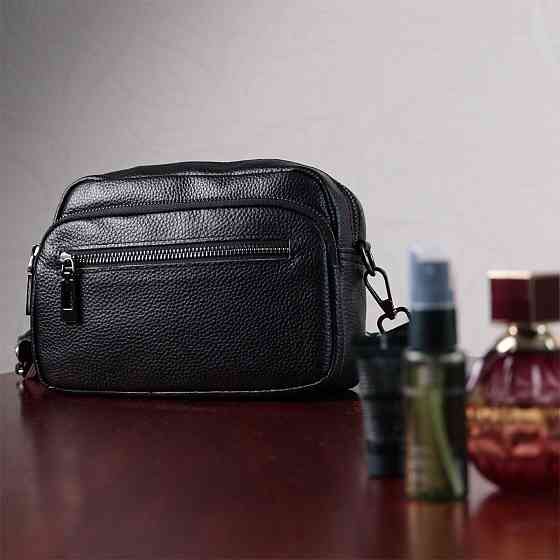 Сумка жіноча в класичному кольорі з накладною кишенею з натуральної шкіри Vintage 22640 Чорна Київ