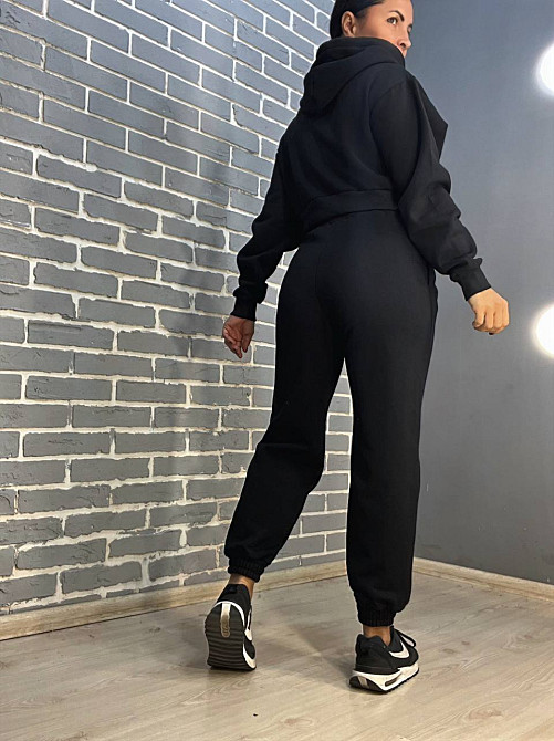 Костюм жіночий Quzen 493-497 укорочене худі з капюшоном MOOD брюки резинка фліс утеплений чорний, чорний, L Київ - фото 12