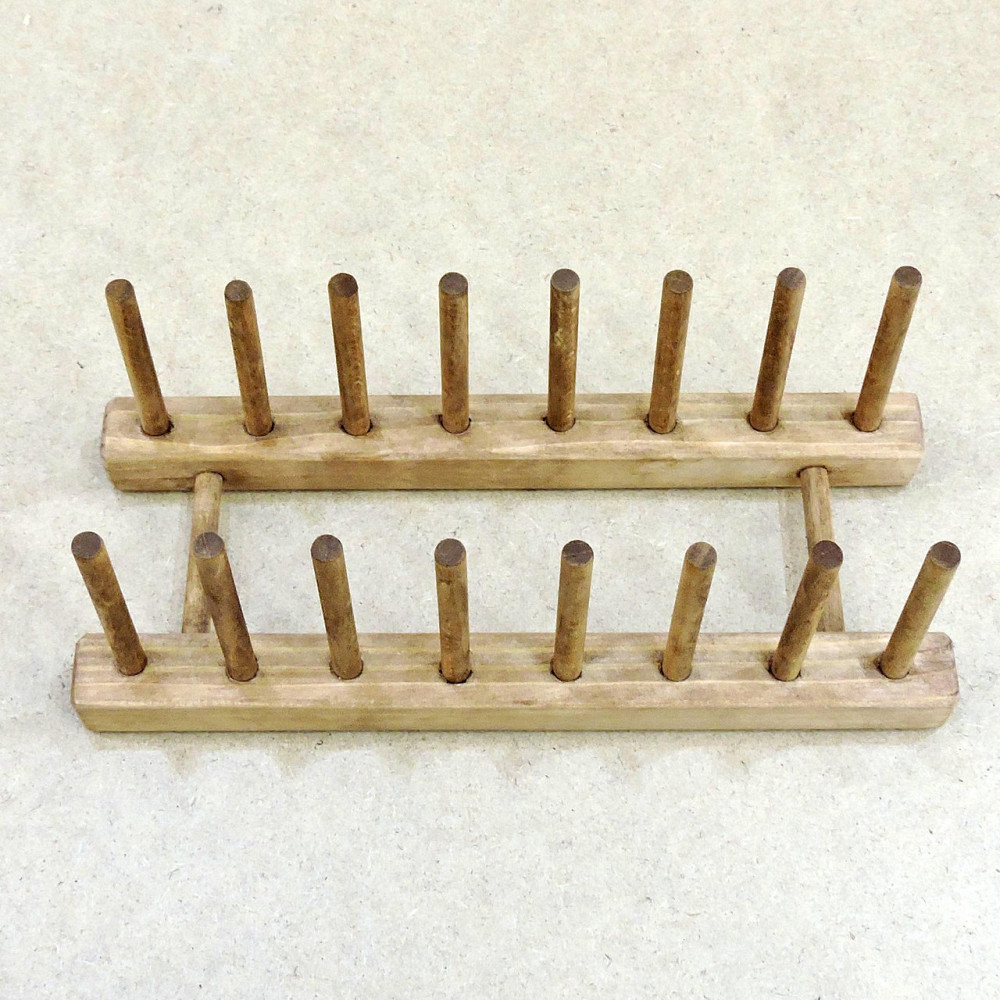 Настольная стойка для тарелок 