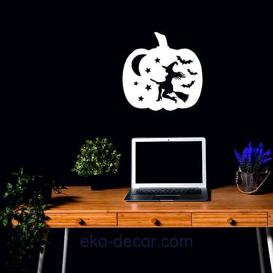 Декоративное настенное 3D Панно «Ведьма», Декор на стену с объемом 70*70 см, Белый Киев