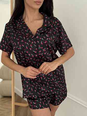 Піжама жіноча з сатину з шортами і сорочкою Чорний M-L Харків