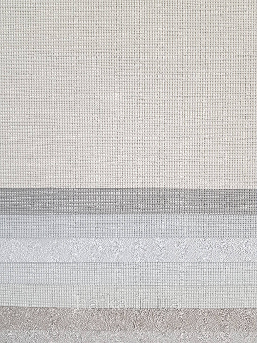 Шпалери вінілові на флізеліні Sintra Simmetria однотонні структурні тонка смужка бежеві 523643 Київ - фото 3