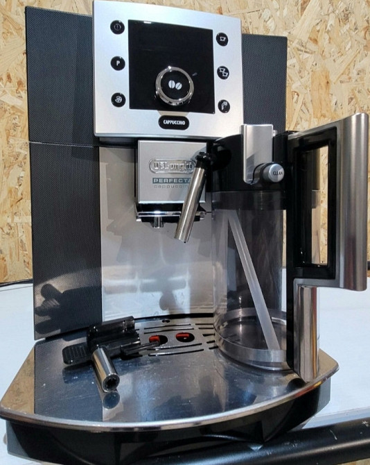 Кофеварка Delonghi. Киев - изображение 1