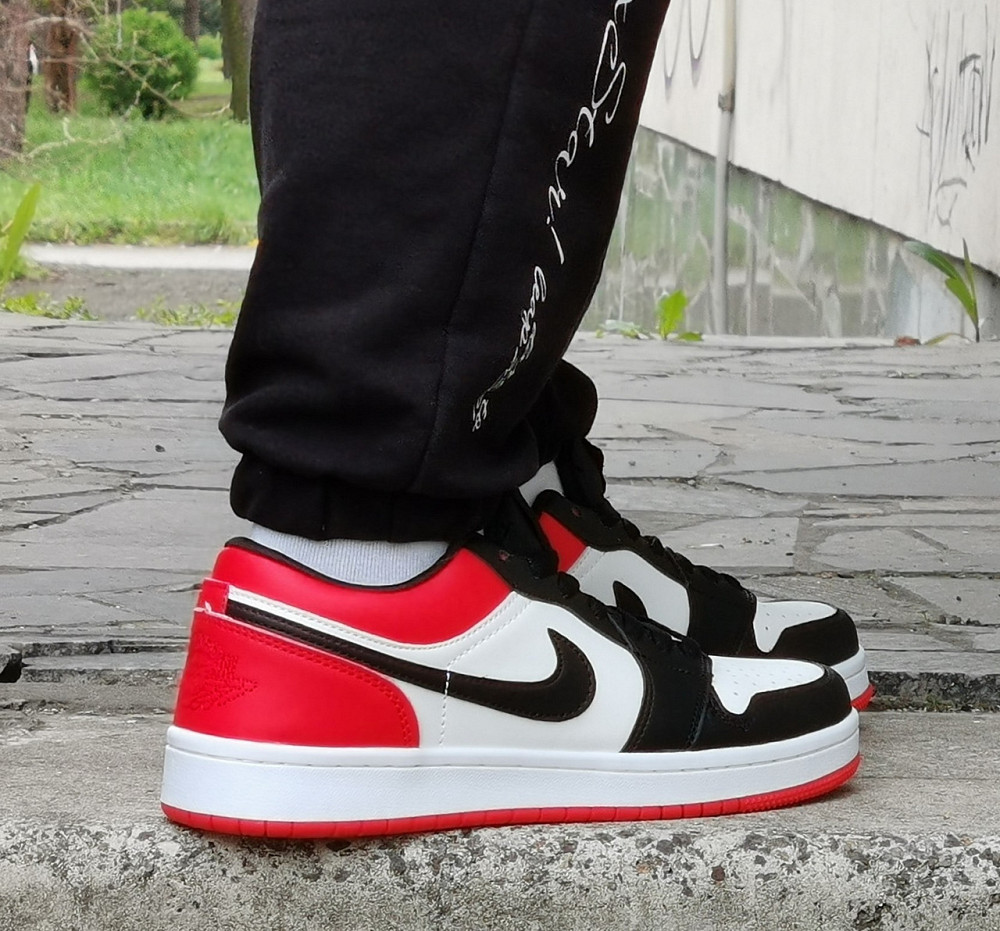 Кроссовки Nike Jordan Белые Мужские Джорданы Красные Найк (размеры: 41,42,43,44,45) Видео Обзор Днепр - изображение 4