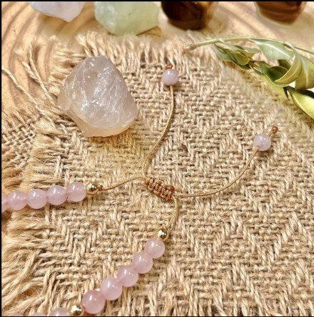 Браслет з рожевого кварцу з серцем – талісман любові Київ