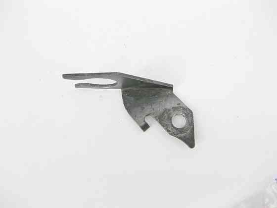 VAG  6Q0721487C Кронштейн робочого циліндра зчеплення VW Polo 9N Audi A2 Одеса