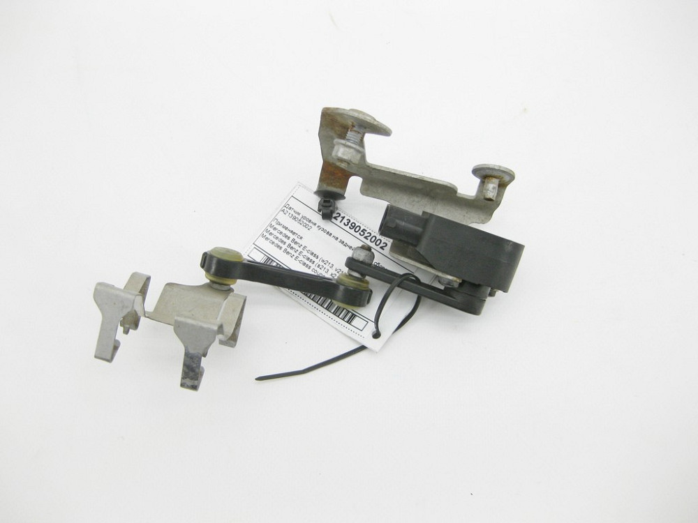 Mercedes-Benz  A2139052002 Датчик рівня кузова на задній балці в зборі правий E-Class W213 C238 C-Class W205 CLS C257 GLC X253 Одесса - изображение 6