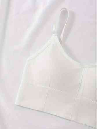 Женская базовая майка-топ на тонких бретелях бесшовная S белый Киев