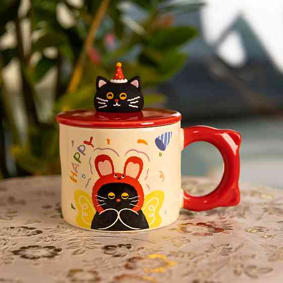 Кубок порцелянова з кришкою Kitten's Birthday 400 (мл) подарункова кружка прикольна чашка для дітей на подарунок Червоний FM-24D Коломия
