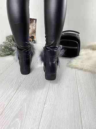 ITTS Угги жіночі ITTS чорні натуральна шкіра висота 13 см ( -8) Коломия