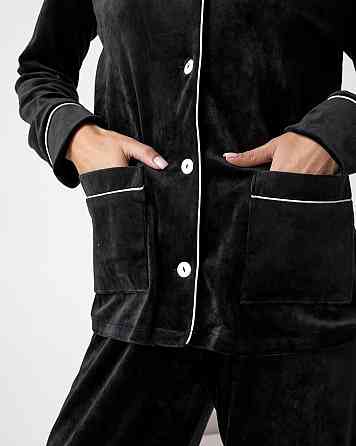 Костюм из плюшевого велюра на пуговицах с двумя карманами Черный L Харьков