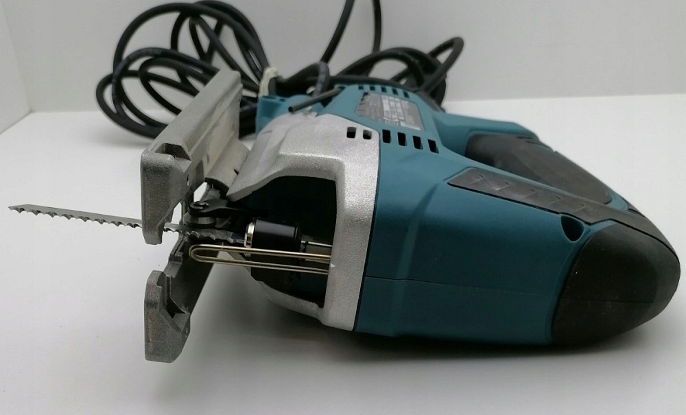 Электролобзик с низкой вибрацией, 650 Вт Makita JV 0600 K Киев - изображение 9