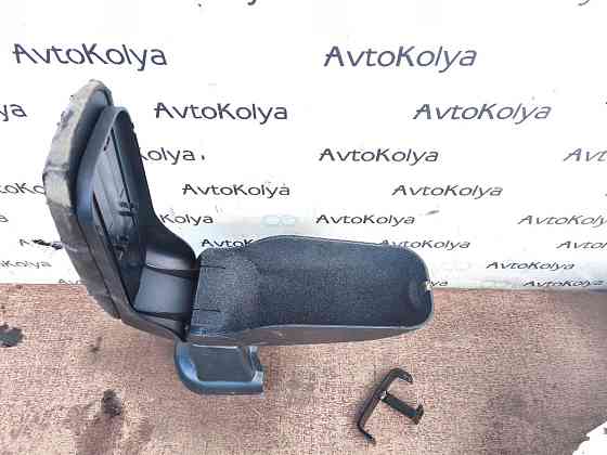 Підлокотник Nissan Note E11 2005-2012 Ковель