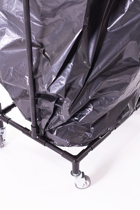 Металева стійка - тримач (контейнер) для сміттєвих пакетів для сухого та об'ємного сміття на колесах Бориспіль - фото 9