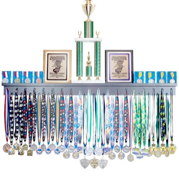 Полка для медалей 