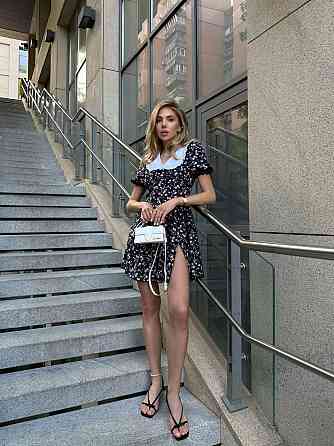 Женское романтичное мини платье цветочное с воротничком софт Одесса