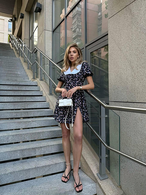 Жіноча романтична міні сукня квіткова з комірцем софт Одеса - фото 3