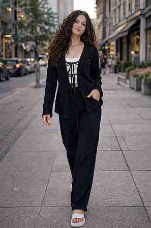 Женский базовый легкий костюм двойка: брюки и рубашка на завязках муслин Черный, 46/48 Одесса