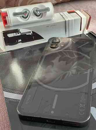 Смартфон Nothing Phone 1 8/256 повний комплект 
+ навушники Nothing Ear Киев