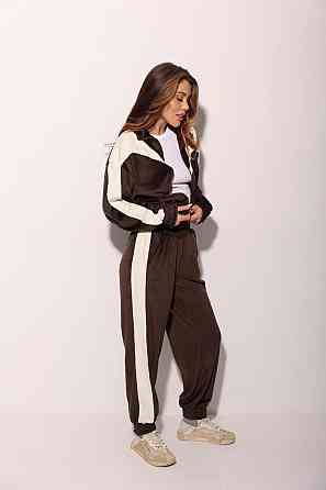 Жіночий прогулянковий костюм з контрастними вставками велюр Одеса