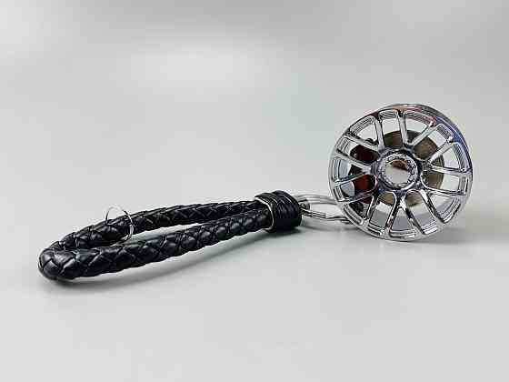 Брелок у вигляді диска колеса, брелок на ключі для водія, брелок металевий на авто ключі Мукачево