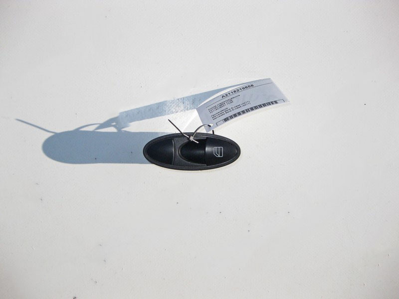 Mercedes-Benz  A2118219858 7C45 Кнопка склопідйомника пасажира E-Class W211 Одесса - изображение 1