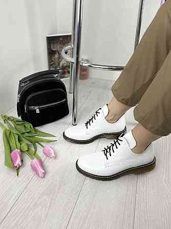 Sothby 's Туфлі жіночі Sothby 's M-373 білі (весна-осінь, шкіра натуральна) (3110) Коломия