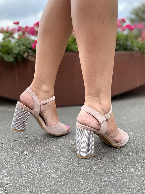 PLPS Босоніжки жіночі пудрові PLPS 285-3 з еко-замші на стійких підборах / Босоніжки на літо р. Коломия - фото 3