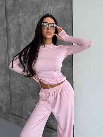 Женский стильный базовый костюм из мягкой эластичной ткани. Одесса