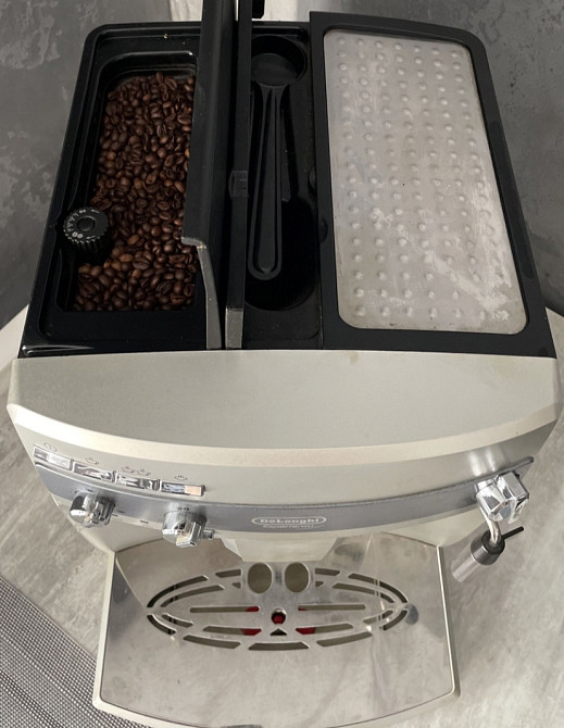Кофемашина: Delonghi. Харьков - изображение 1