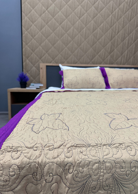 Покривало стьобане з наволочками Expo Trade листя 220x220 (+-10 см) бежевий з лавандовим (85-148) Київ - фото 6