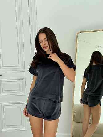 Піжама жіноча футболка+ шорти з плюшевого велюру Графітовий M Харків