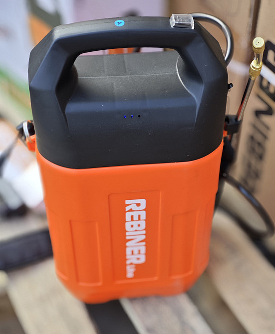 Опрыскиватель аккумуляторный 8 л Rebiner RAS-8 (Li-Ion) – Мощный садовый инструмент с гарантией 36 месяцев Львов - изображение 3