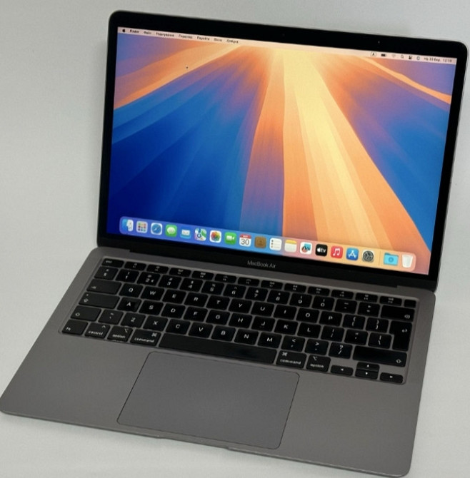 Ноутбук MacBook Air 2020p. CORE i3/RAM8GB/SSD250Gb. Київ - фото 7